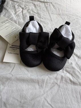 Amazon Essentials Black Bow Baby Mary Jane Shoes